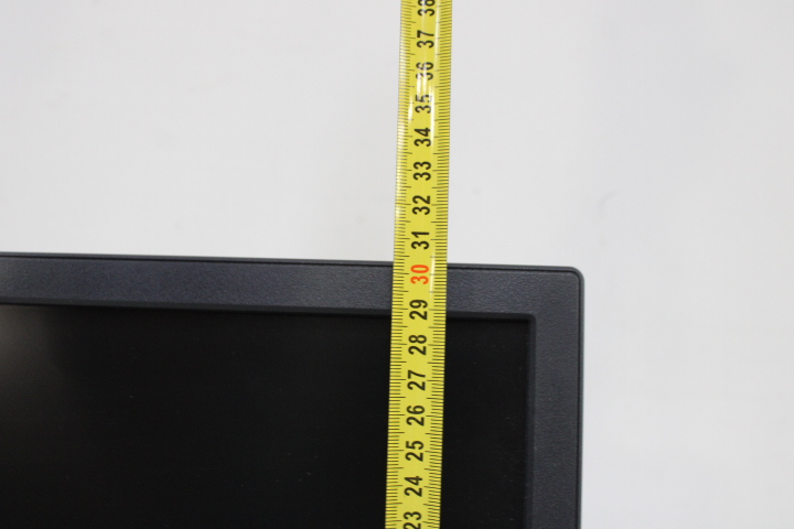 Dell computermonitor met toetsenbord en kabels – foto 22 – kavel bij GSD Auctions, Zoeterwoude