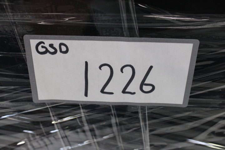 Dell computermonitor met toetsenbord en kabels – foto 23 – kavel bij GSD Auctions, Zoeterwoude