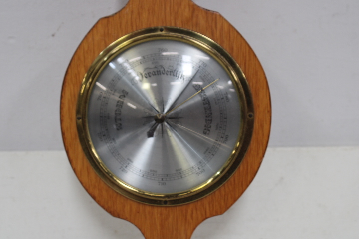 Houten barometer met thermometer – foto 4 – kavel bij GSD Auctions, Zoeterwoude
