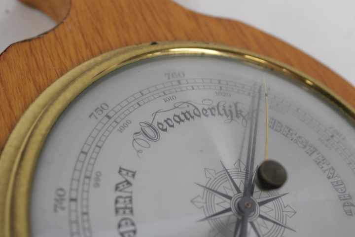 Houten barometer met thermometer – foto 8 – kavel bij GSD Auctions, Zoeterwoude