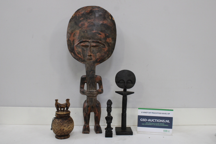 Set van vier Afrikaanse houten beelden – foto 2 – kavel bij GSD Auctions, Zoeterwoude