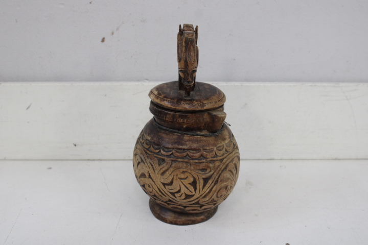 Set van vier Afrikaanse houten beelden – foto 8 – kavel bij GSD Auctions, Zoeterwoude