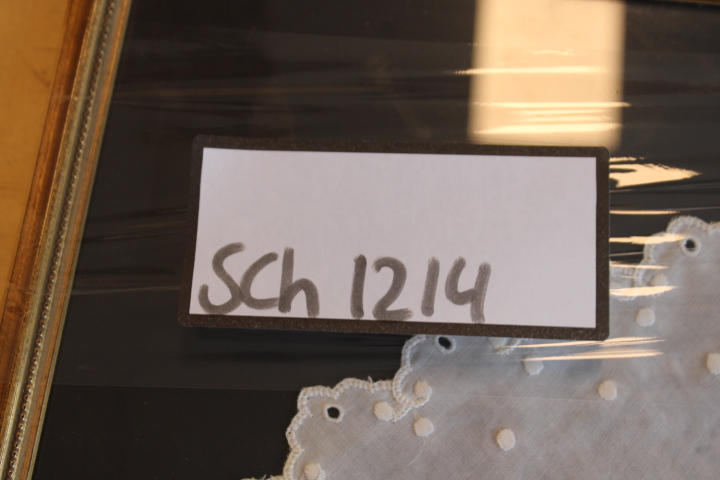 Ingelijste witte kanten doily – foto 15 – kavel bij GSD Auctions, Zoeterwoude