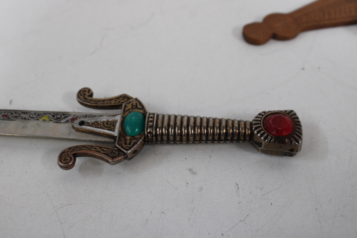 Set van 7 verzamelmessen – foto 22 – kavel bij GSD Auctions, Zoeterwoude