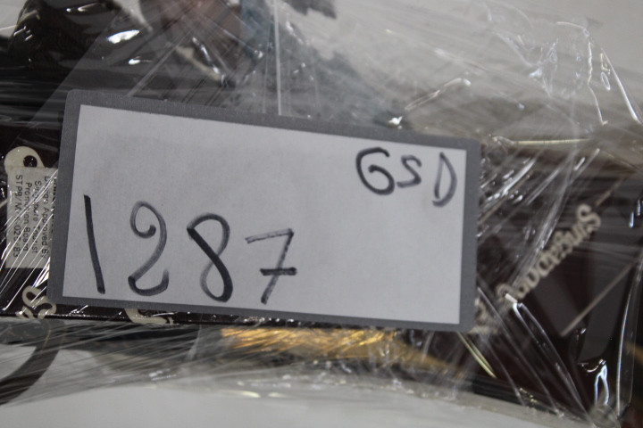Set van 7 verzamelmessen – foto 25 – kavel bij GSD Auctions, Zoeterwoude