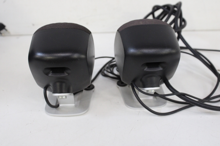 Logitech speaker set met subwoofer – foto 13 – kavel bij GSD Auctions, Zoeterwoude