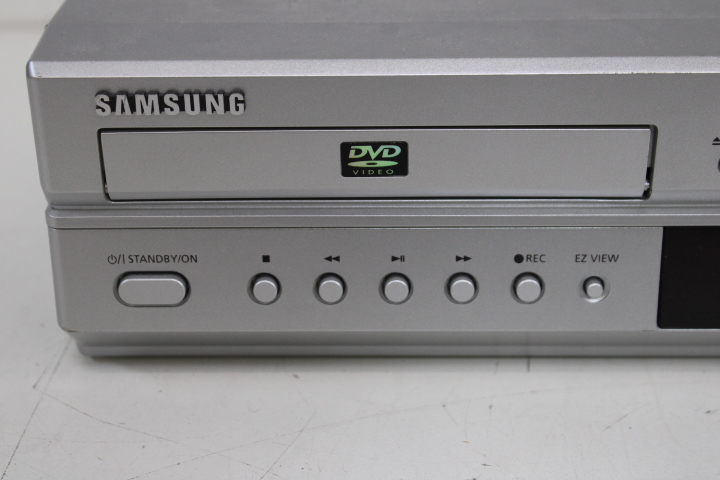 Samsung DVD/VHS-speler SV-DVD40 – foto 2 – kavel bij GSD Auctions, Zoeterwoude