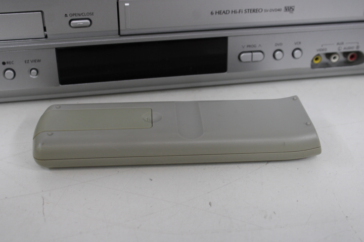 Samsung DVD/VHS-speler SV-DVD40 – foto 13 – kavel bij GSD Auctions, Zoeterwoude