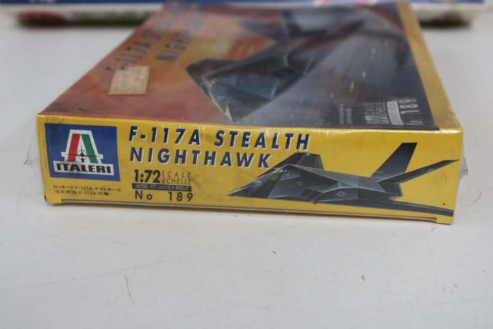 Airfix vliegtuigmodellen Avro Lancaster en stealth nighthawk – foto 5 – kavel bij GSD Auctions, Zoeterwoude