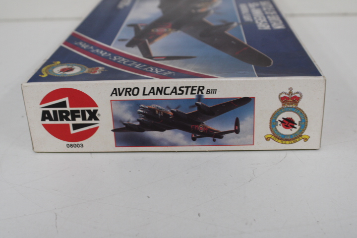 Airfix vliegtuigmodellen Avro Lancaster en stealth nighthawk – foto 11 – kavel bij GSD Auctions, Zoeterwoude