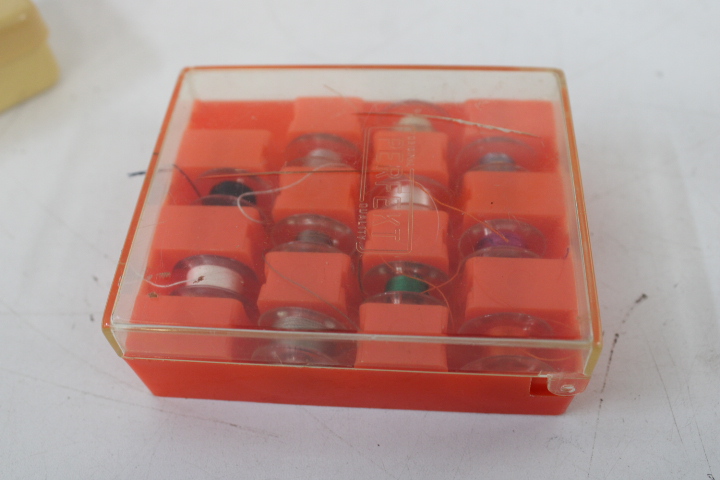 Singer Serenade 10 Naaimachine – foto 11 – kavel bij GSD Auctions, Zoeterwoude