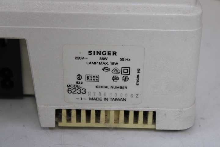 Singer Serenade 10 Naaimachine – foto 15 – kavel bij GSD Auctions, Zoeterwoude