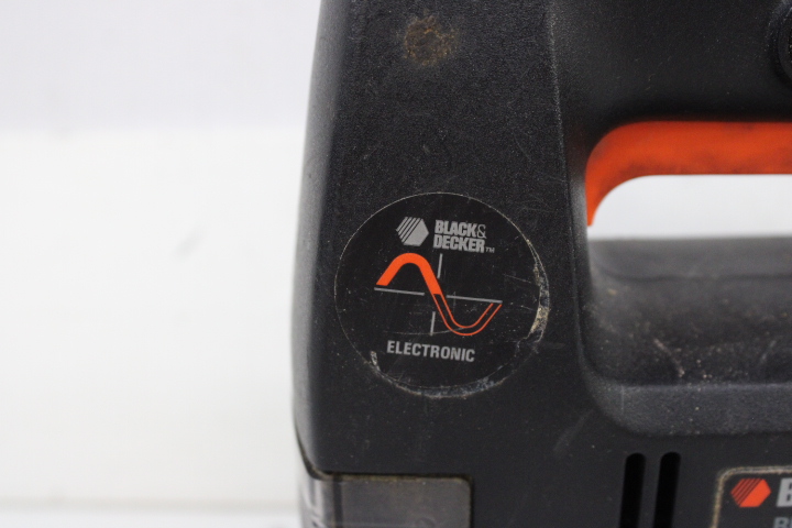 Black & Decker Decoupeerzaag – foto 6 – kavel bij GSD Auctions, Zoeterwoude