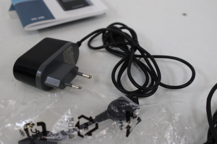 Samsung YH-J70 draagbare MP3-speler met accessoires – foto 7 – kavel bij GSD Auctions, Zoeterwoude
