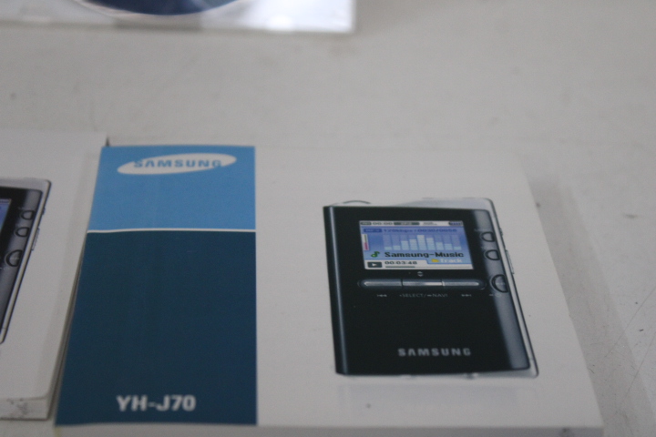 Samsung YH-J70 draagbare MP3-speler met accessoires – foto 10 – kavel bij GSD Auctions, Zoeterwoude