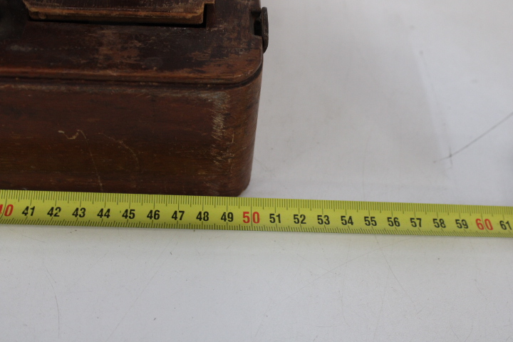 Singer antieke naaimachine met houten koffer – foto 19 – kavel bij GSD Auctions, Zoeterwoude