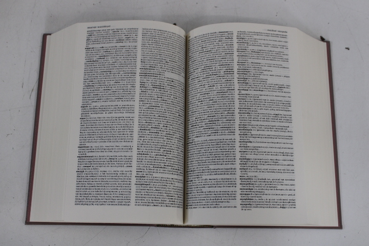 Van Dale Groot Woordenboek der Nederlandse Taal – foto 14 – kavel bij GSD Auctions, Zoeterwoude