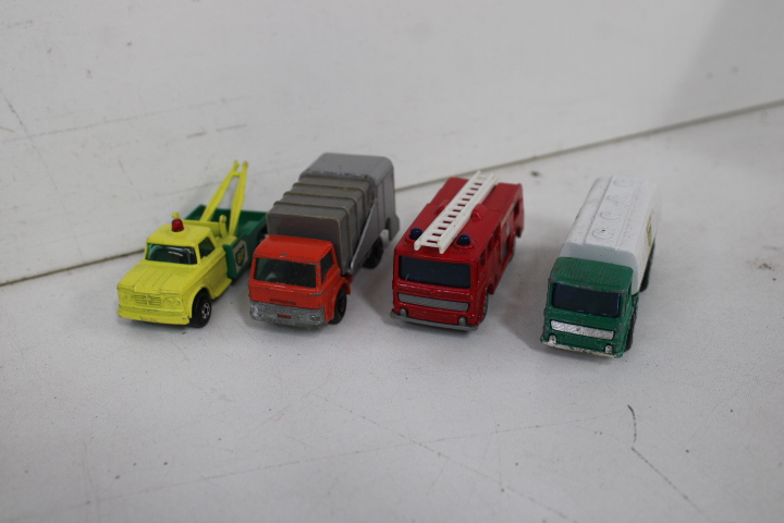 Verzameling metalen speelgoedauto's en vrachtwagens – foto 5 – kavel bij GSD Auctions, Zoeterwoude