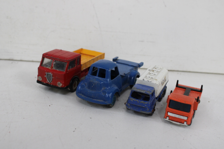 Verzameling metalen speelgoedauto's en vrachtwagens – foto 9 – kavel bij GSD Auctions, Zoeterwoude