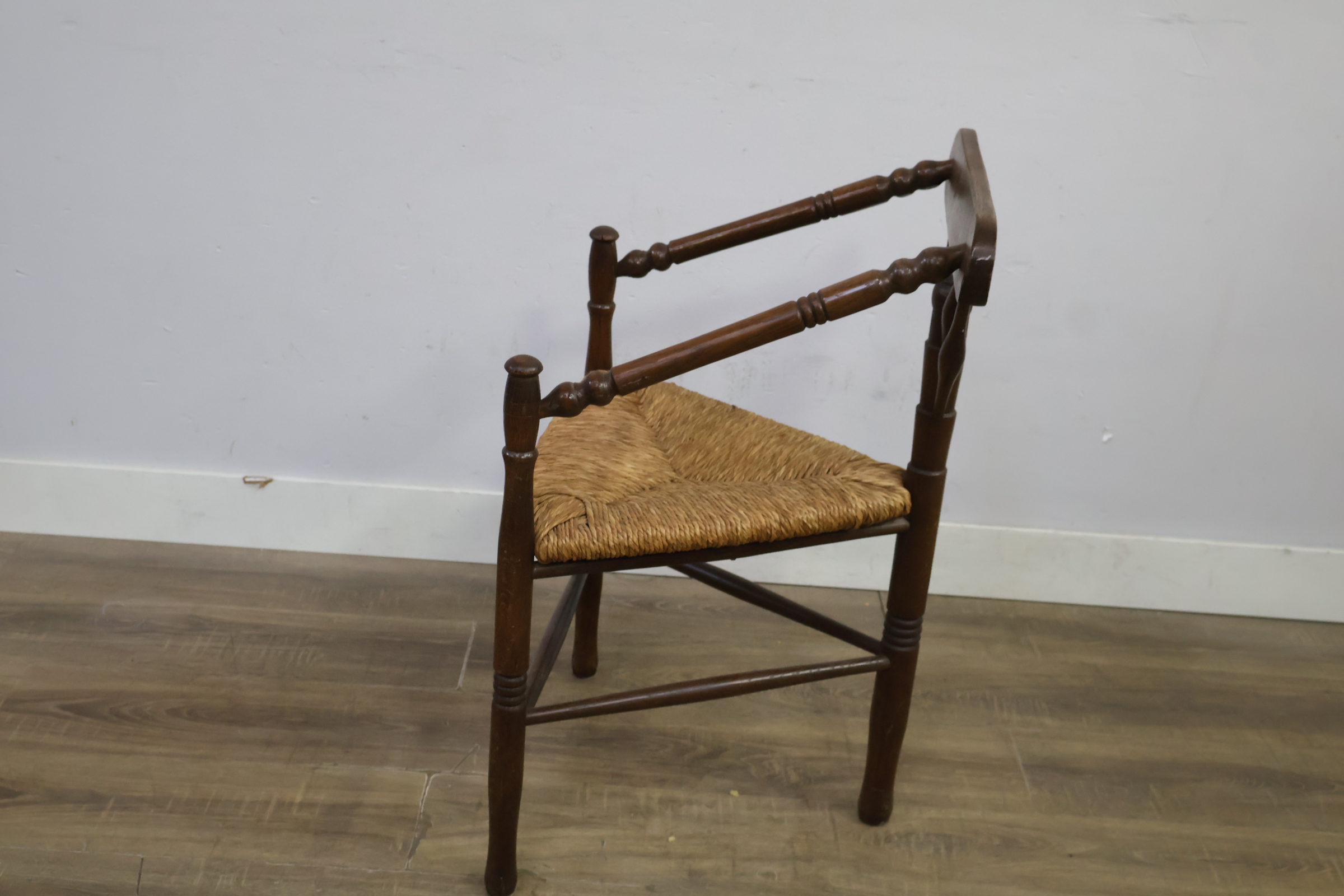 Antieke Hollandse Hoekstoel – foto 6 – kavel bij GSD Auctions, Zoeterwoude