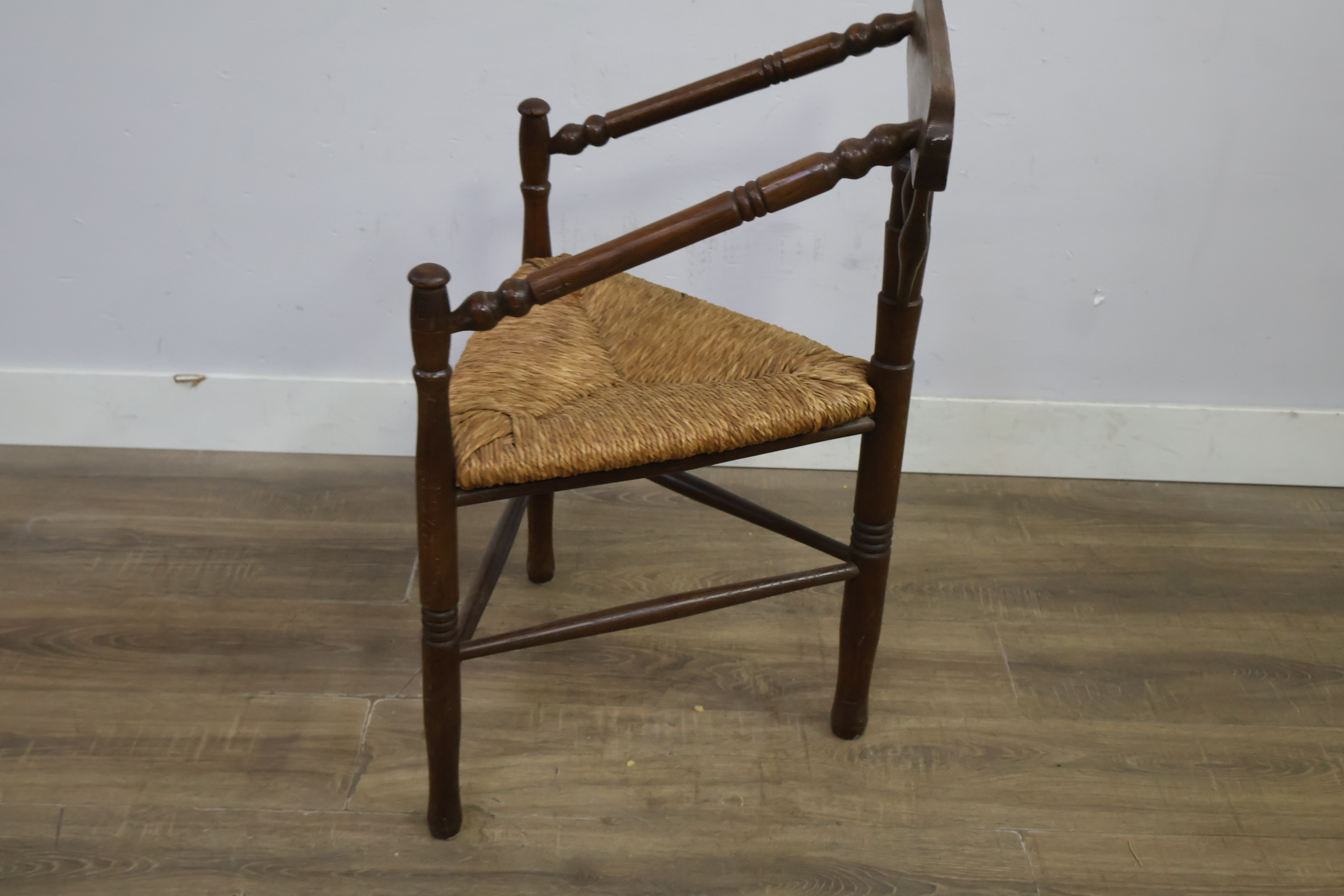 Antieke Hollandse Hoekstoel – foto 7 – kavel bij GSD Auctions, Zoeterwoude