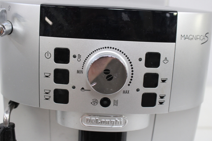 DeLonghi Magnifica S espressomachine – foto 9 – kavel bij GSD Auctions, Zoeterwoude
