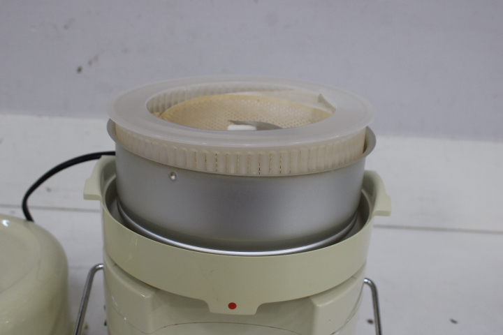 Braun Multipress sapcentrifuge – foto 15 – kavel bij GSD Auctions, Zoeterwoude