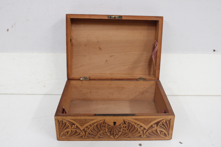 Set van 7 houten sierdozen – foto 15 – kavel bij GSD Auctions, Zoeterwoude
