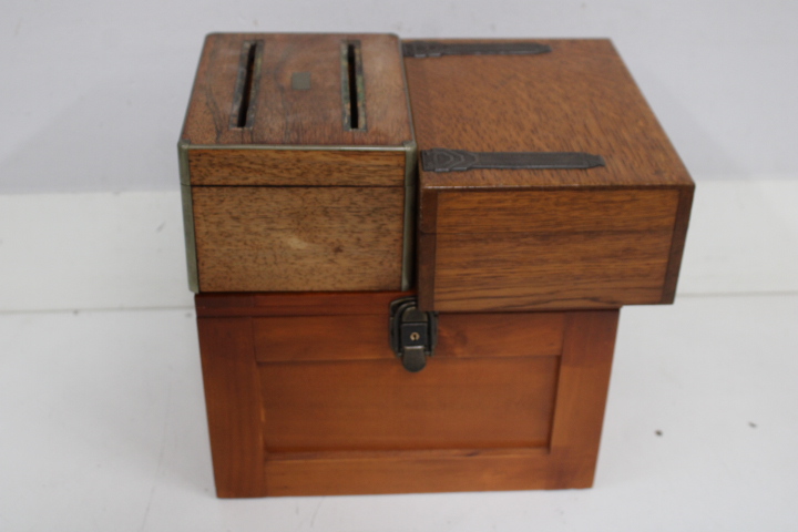 Set van 7 houten sierdozen – foto 22 – kavel bij GSD Auctions, Zoeterwoude