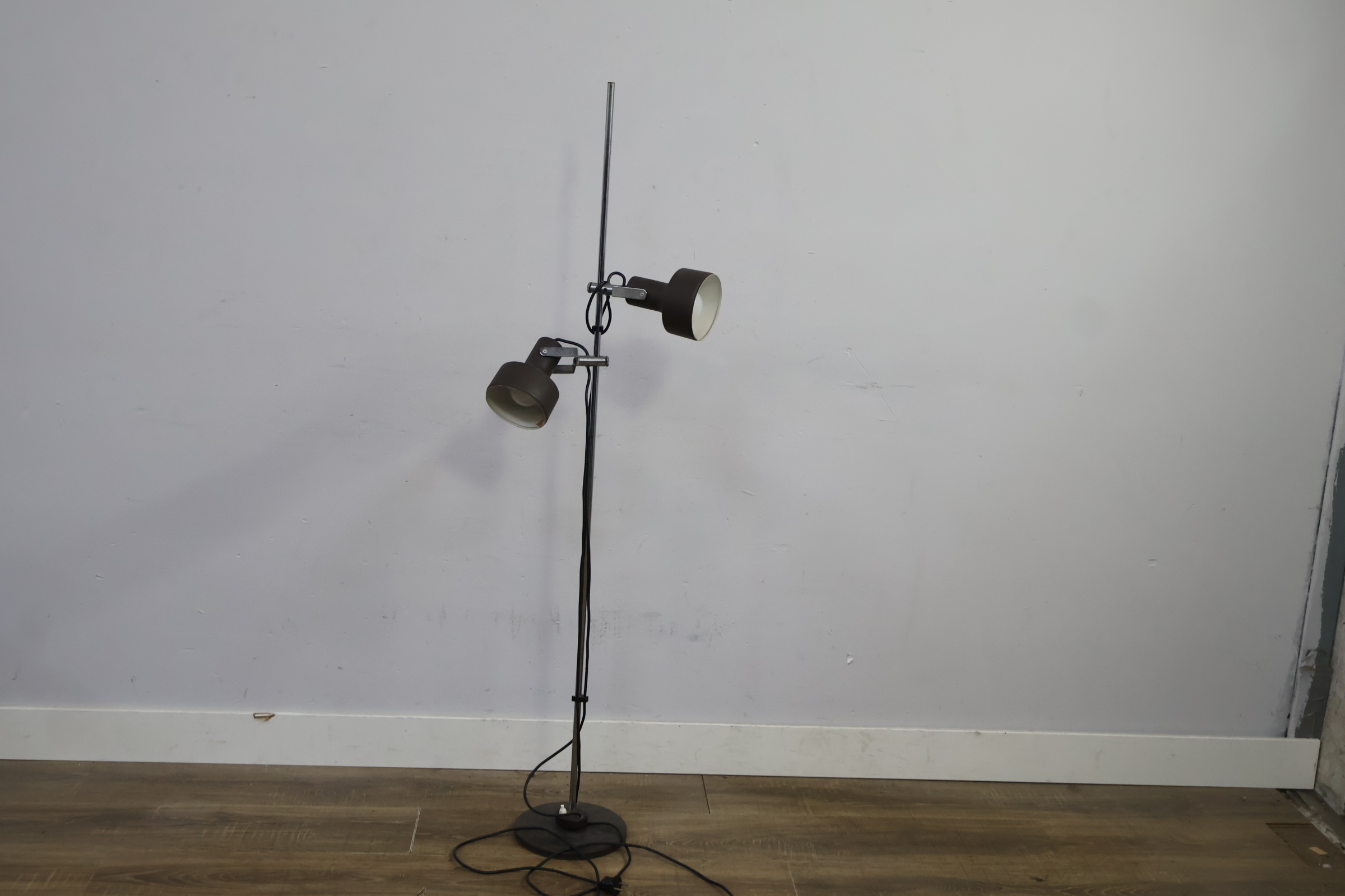 Vintage Vloerlamp – foto 8 – kavel bij GSD Auctions, Zoeterwoude