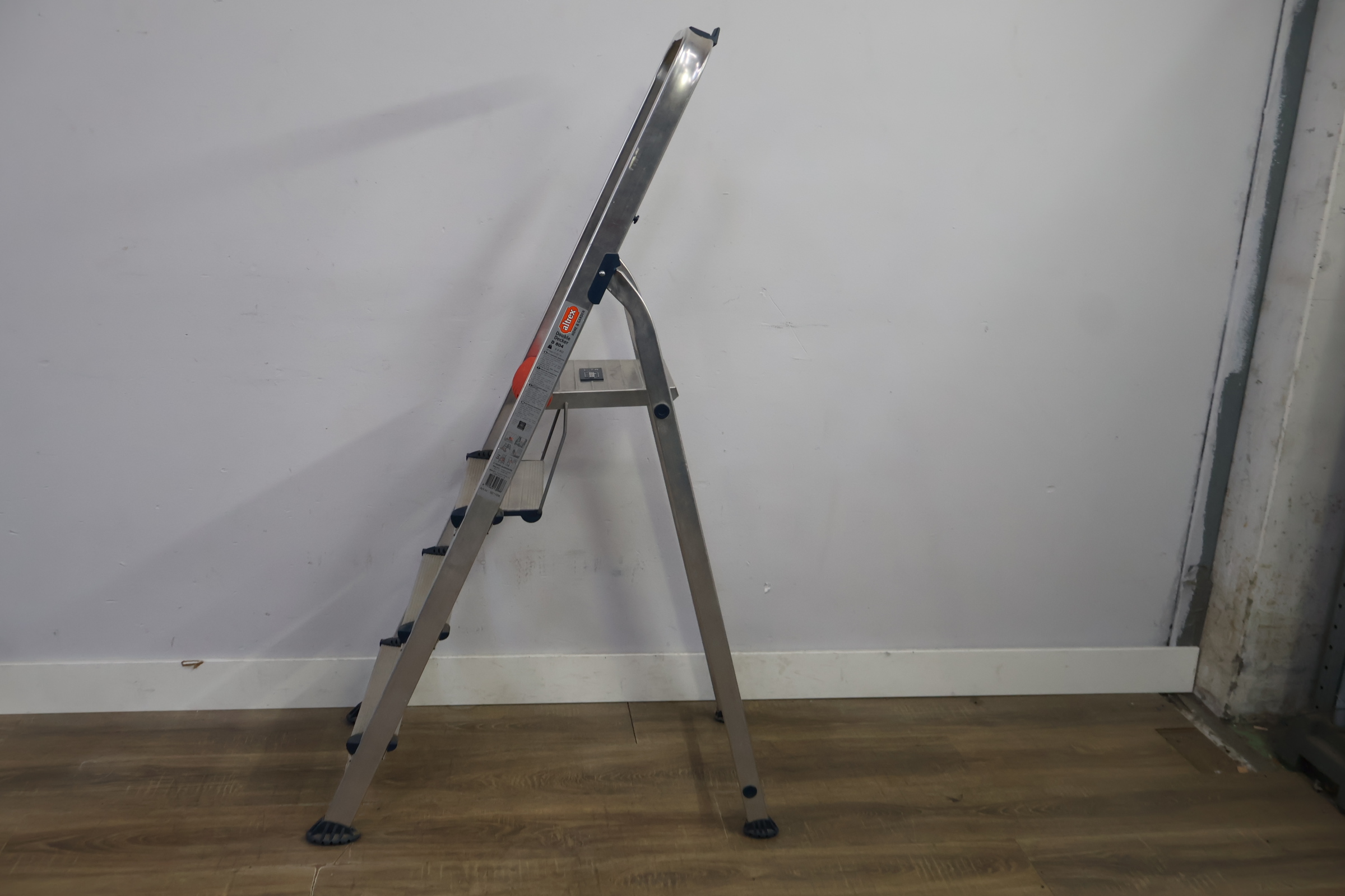 Altrex Huishoudtrap – foto 8 – kavel bij GSD Auctions, Zoeterwoude