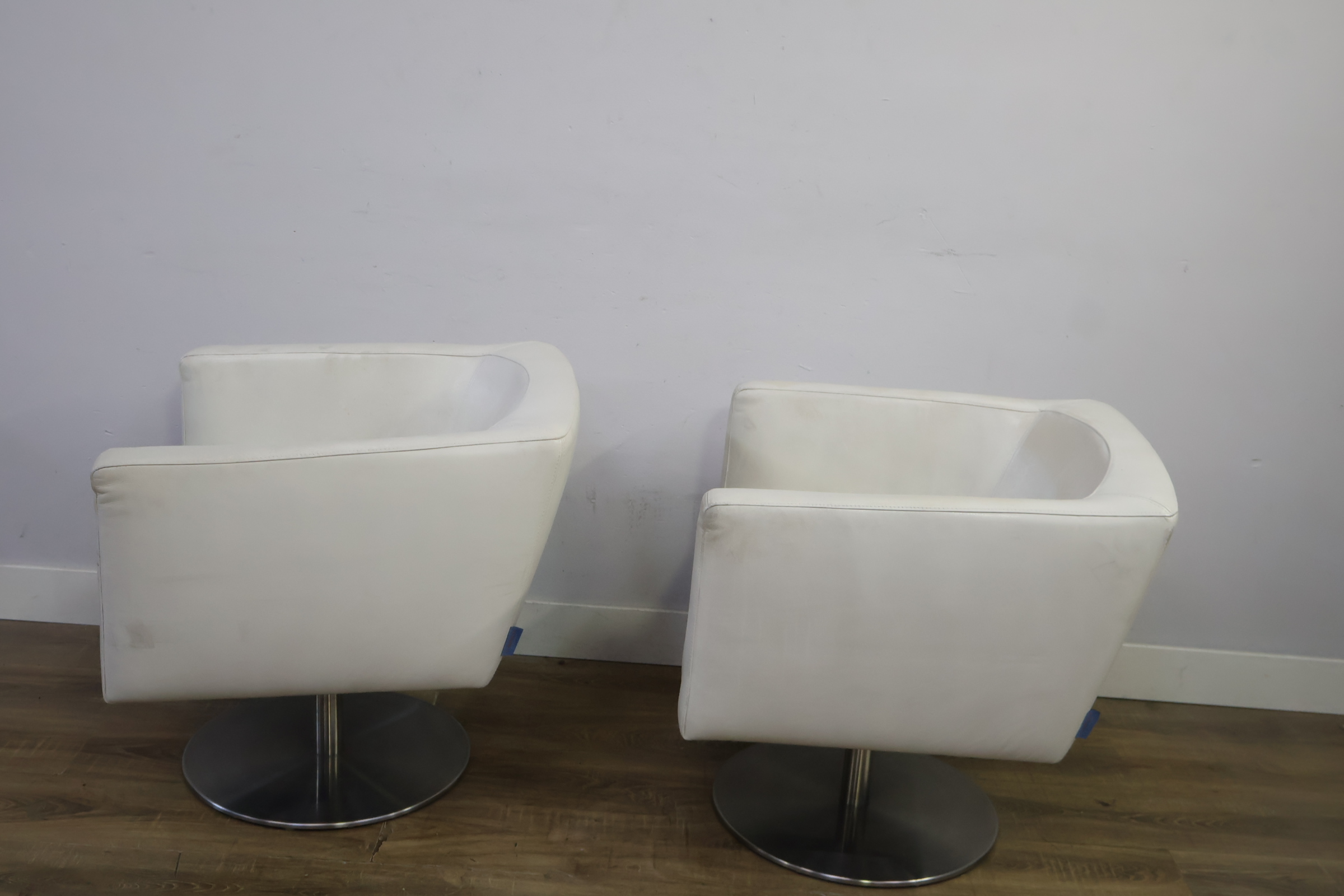 Set van 2 Lederen draaifauteuils - Crack by Machalke – foto 9 – kavel bij GSD Auctions, Zoeterwoude