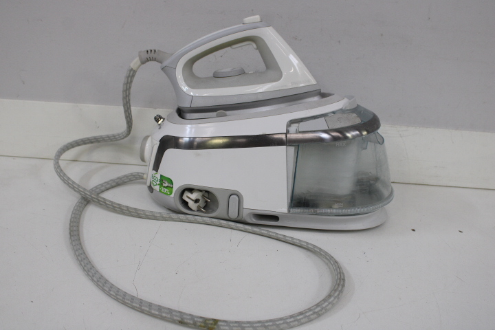 Stoomstrijkijzer met waterreservoir Philips – foto 3 – kavel bij GSD Auctions, Zoeterwoude