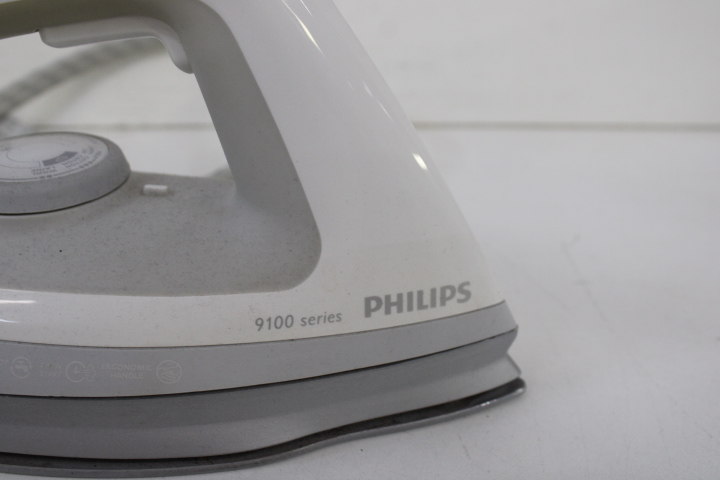 Stoomstrijkijzer met waterreservoir Philips – foto 11 – kavel bij GSD Auctions, Zoeterwoude