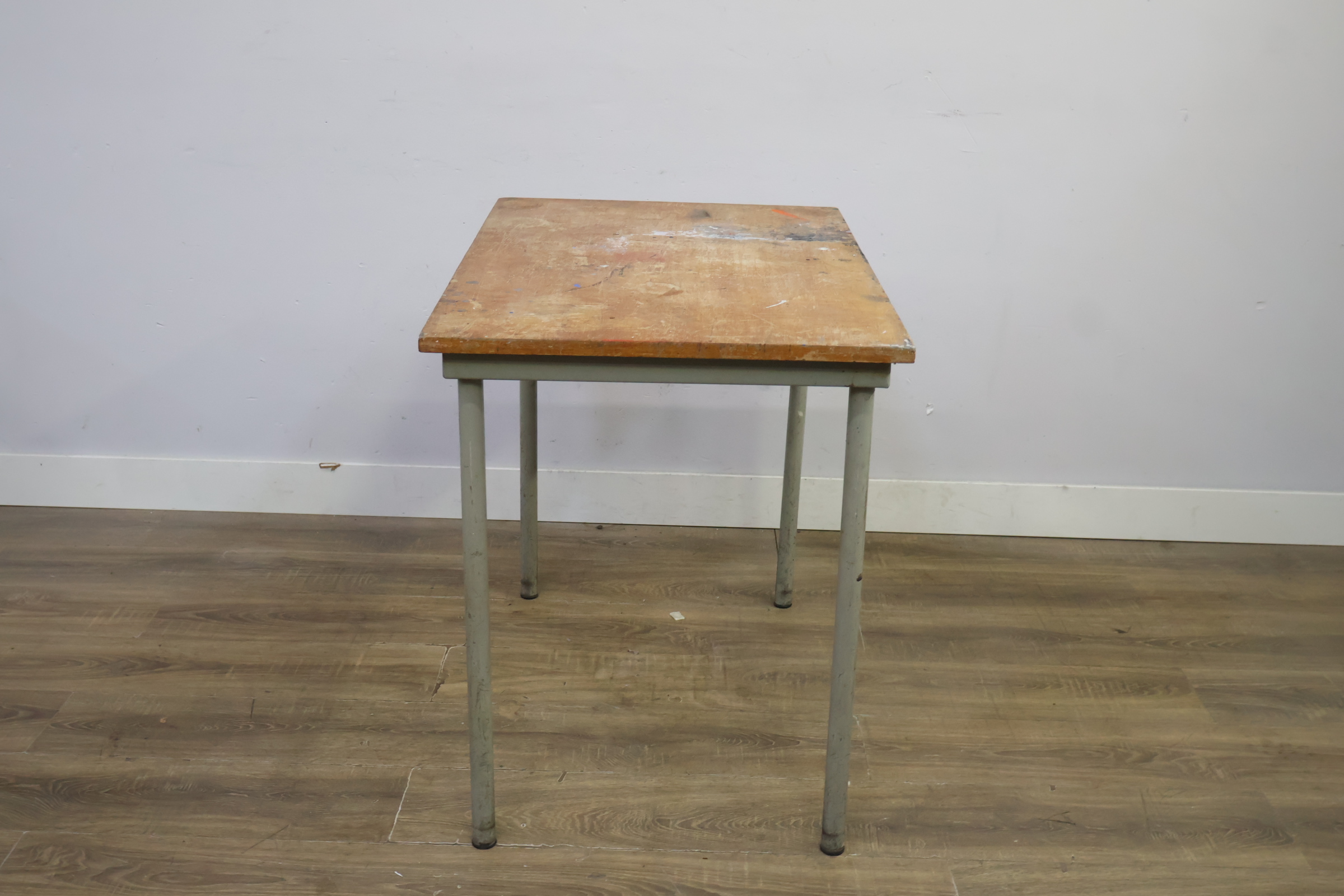 Vintage Metaal-houten Werktafel – foto 3 – kavel bij GSD Auctions, Zoeterwoude