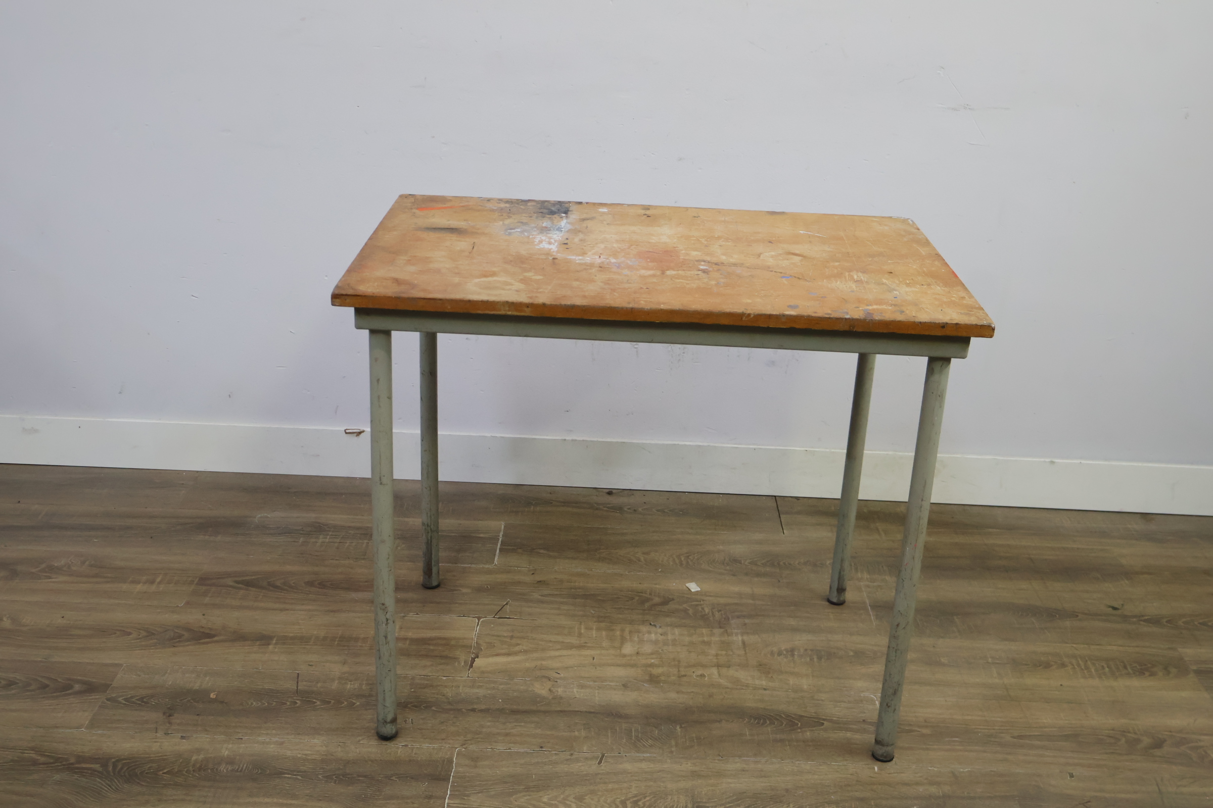 Vintage Metaal-houten Werktafel – foto 5 – kavel bij GSD Auctions, Zoeterwoude
