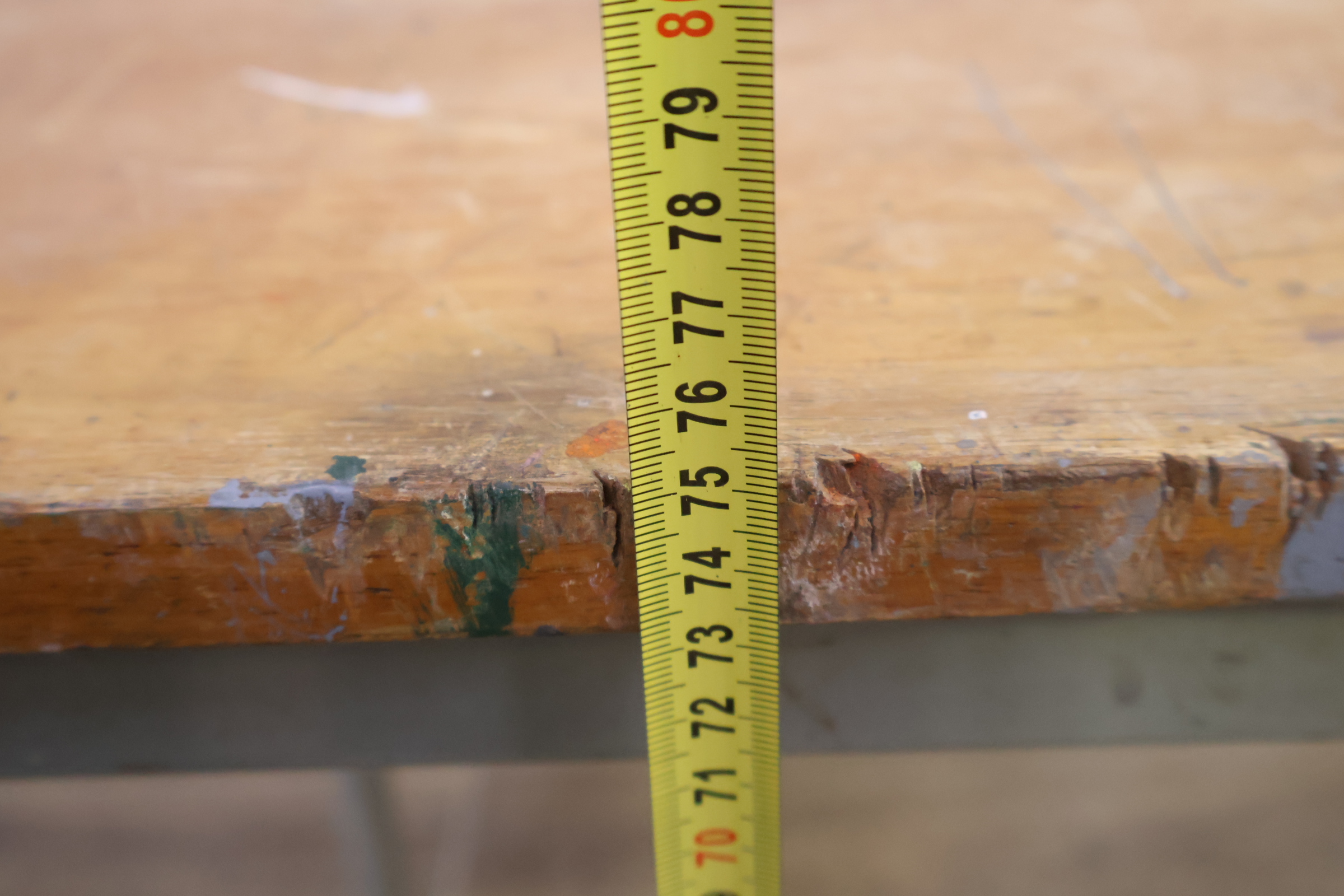 Vintage Metaal-houten Werktafel – foto 16 – kavel bij GSD Auctions, Zoeterwoude