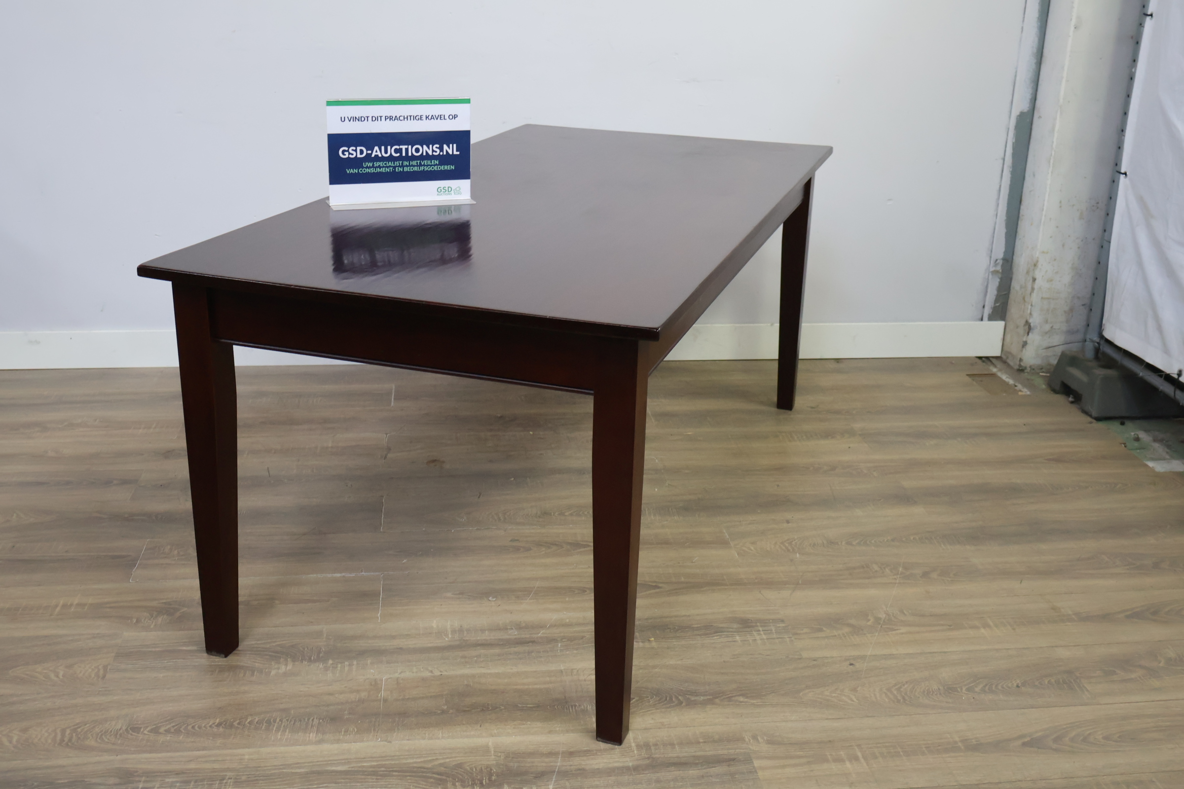 Houten eetkamertafel - 180 cm – foto 2 – kavel bij GSD Auctions, Zoeterwoude