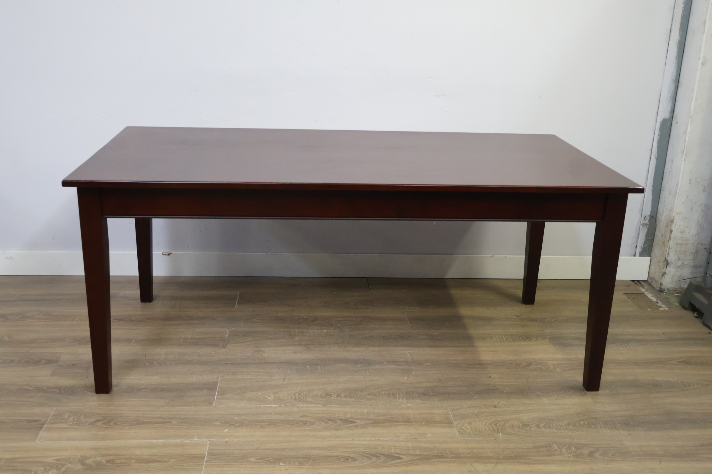 Houten eetkamertafel - 180 cm – foto 6 – kavel bij GSD Auctions, Zoeterwoude