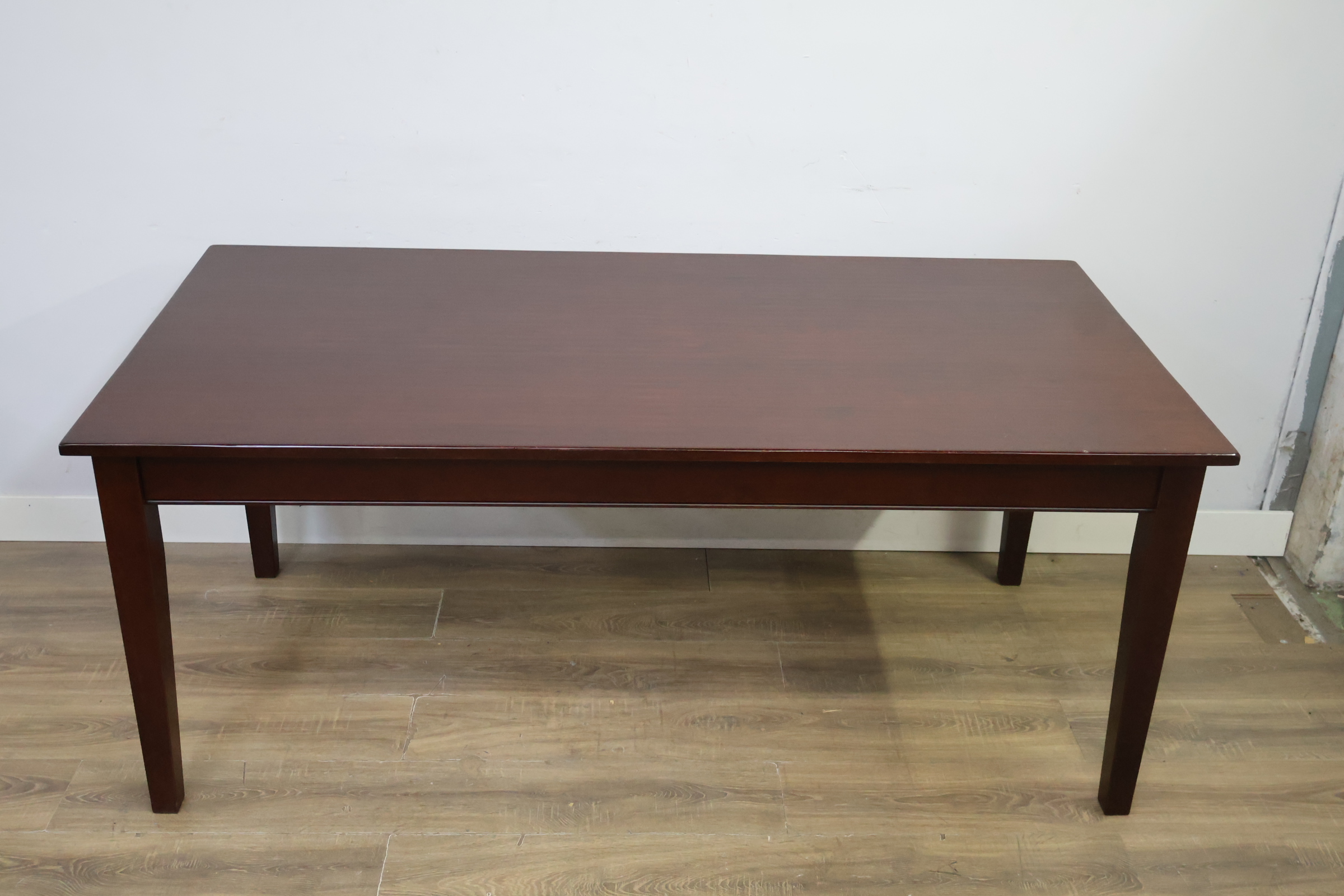 Houten eetkamertafel - 180 cm – foto 12 – kavel bij GSD Auctions, Zoeterwoude