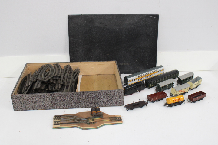 Modeltrein set met rails en containerwagons – foto 4 – kavel bij GSD Auctions, Zoeterwoude