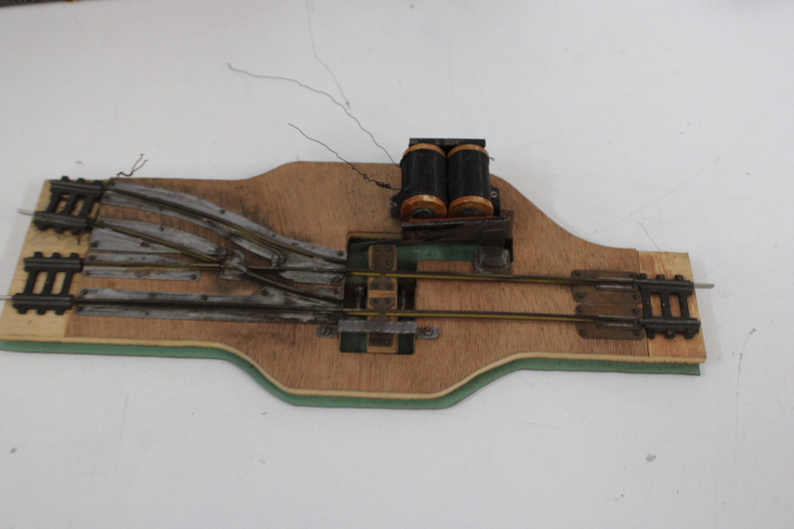 Modeltrein set met rails en containerwagons – foto 7 – kavel bij GSD Auctions, Zoeterwoude