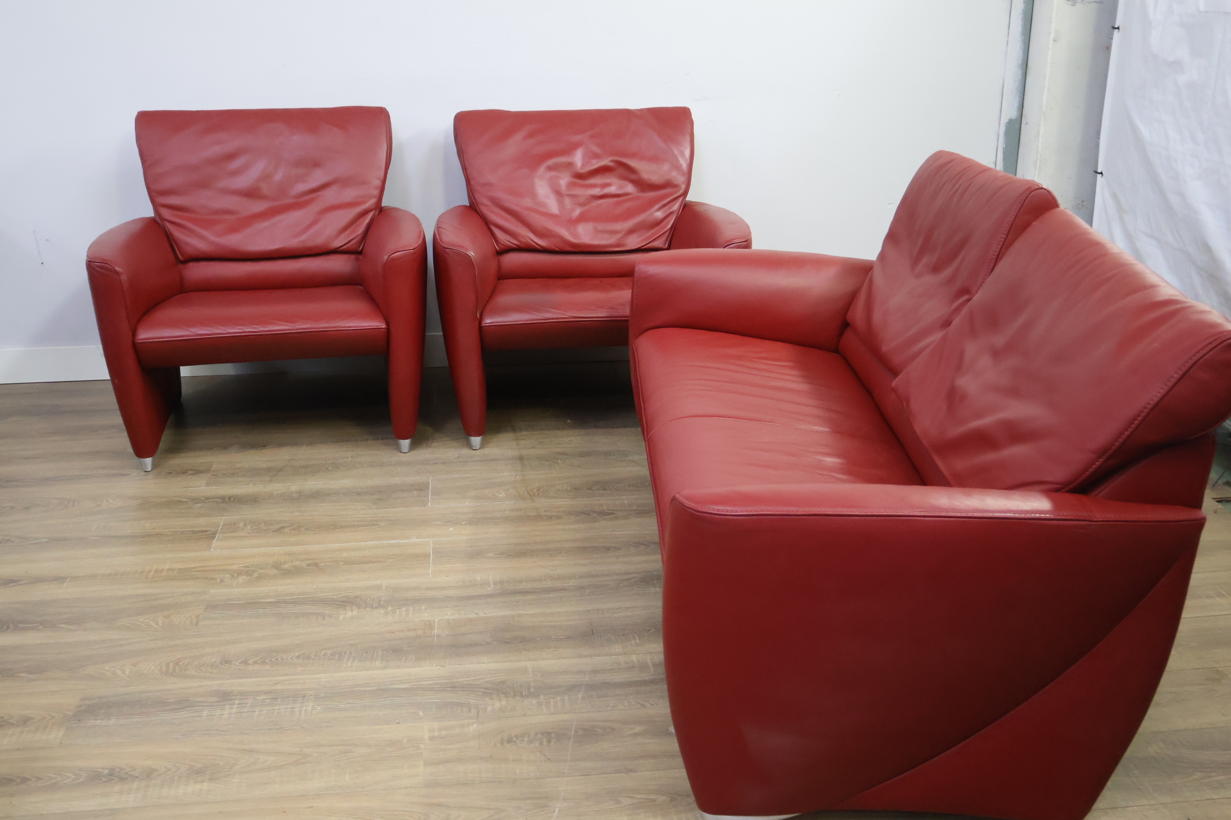 Jori Belgium Lederen zithoek met bank en 2 Fauteuils – foto 6 – kavel bij GSD Auctions, Zoeterwoude