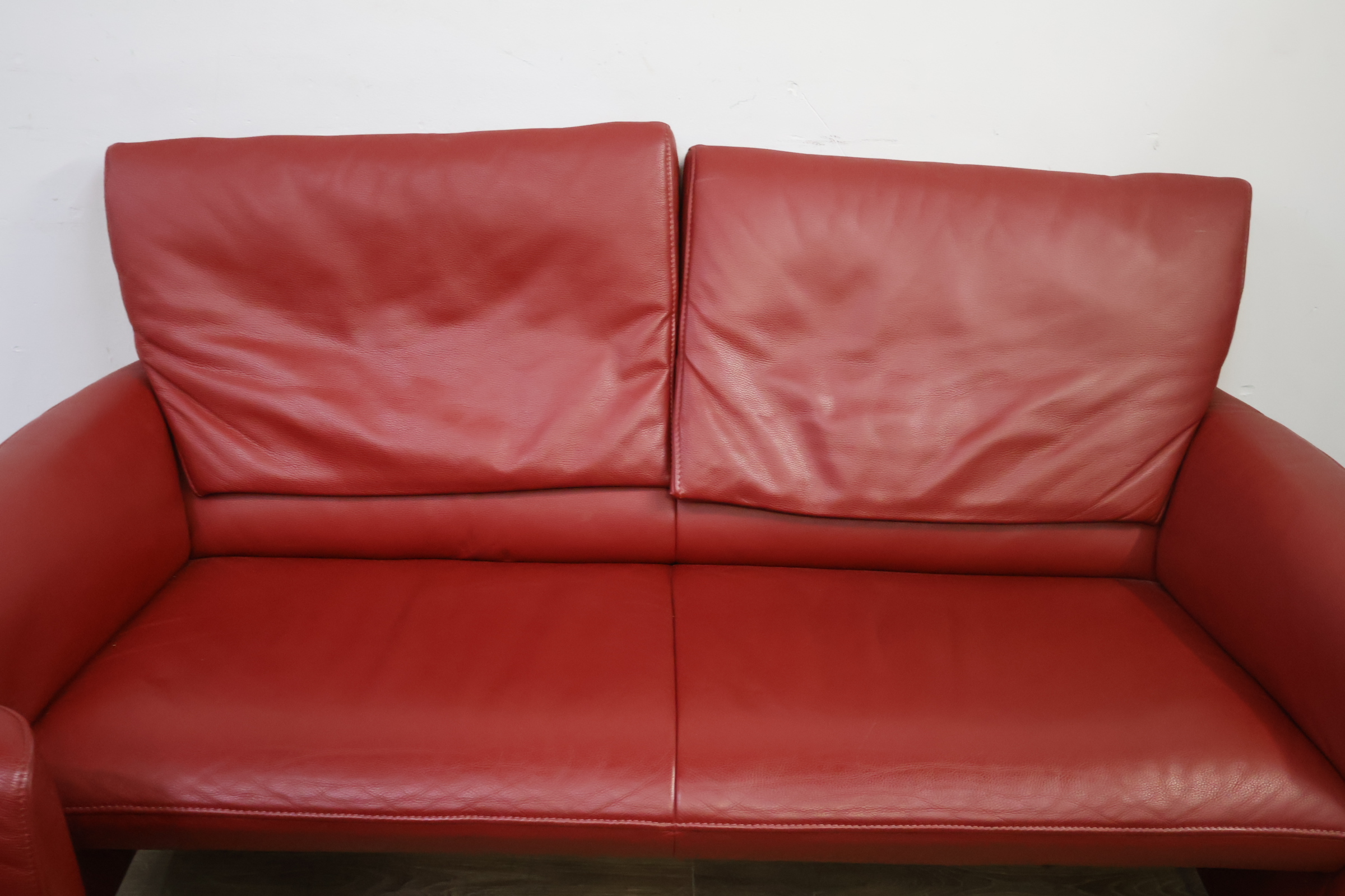 Jori Belgium Lederen zithoek met bank en 2 Fauteuils – foto 11 – kavel bij GSD Auctions, Zoeterwoude