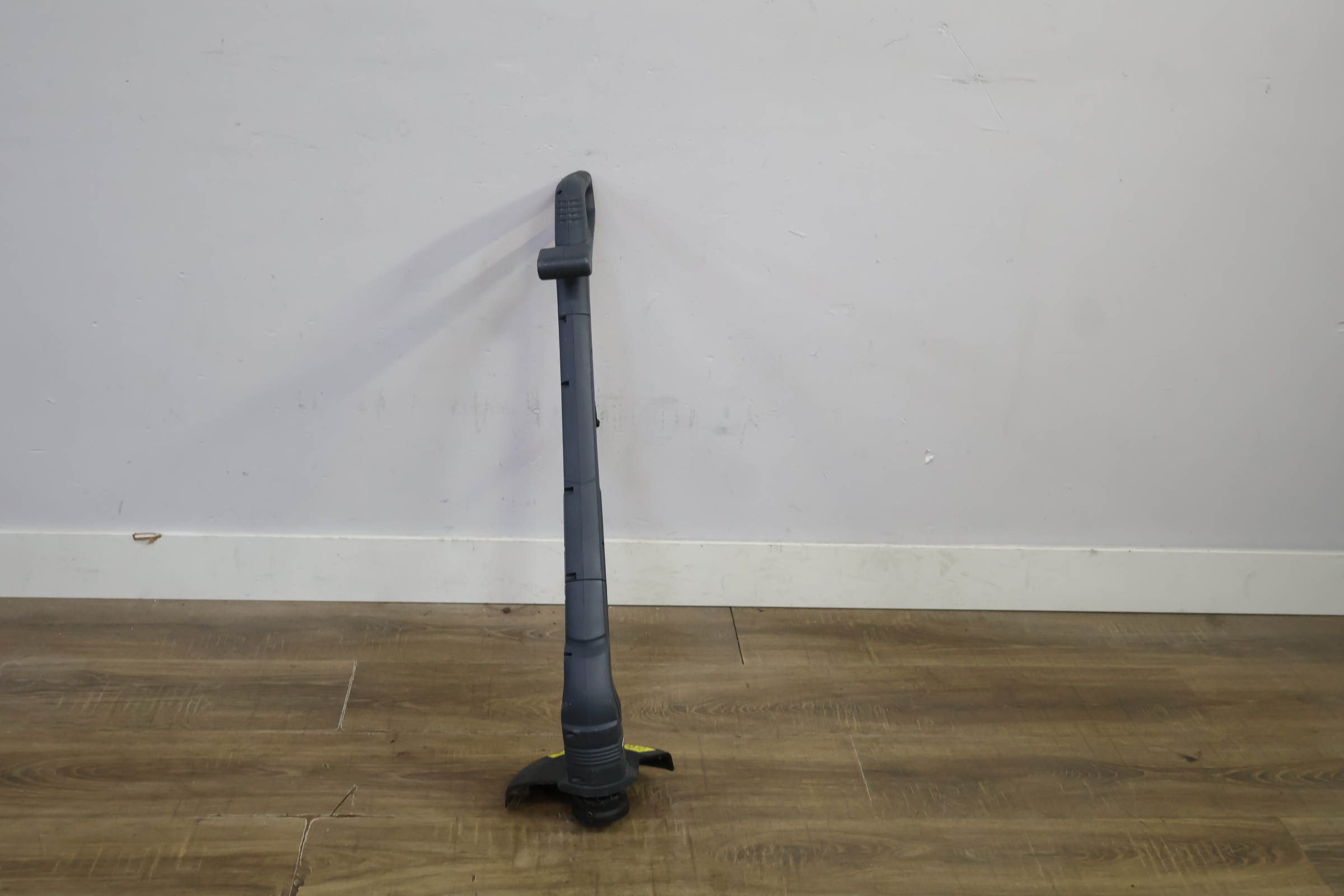 Ferm grastrimmer – foto 3 – kavel bij GSD Auctions, Zoeterwoude