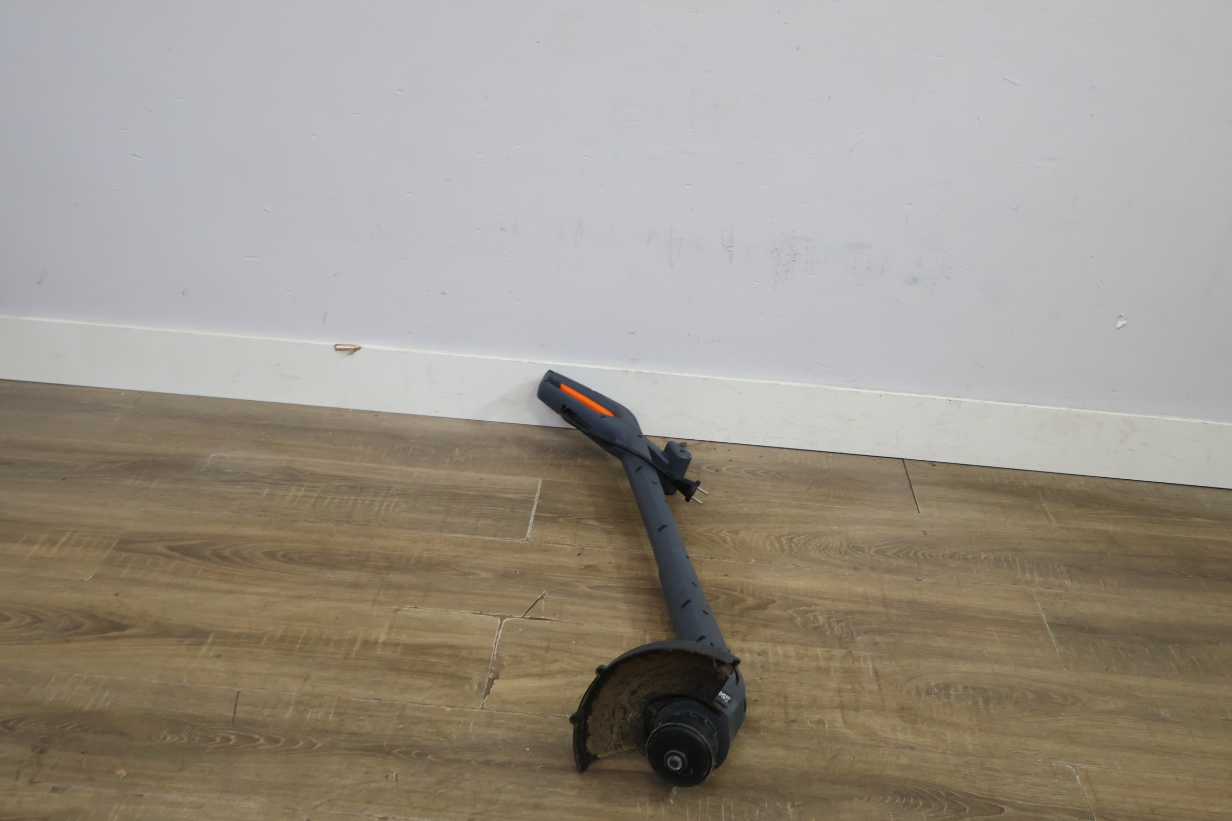 Ferm grastrimmer – foto 8 – kavel bij GSD Auctions, Zoeterwoude