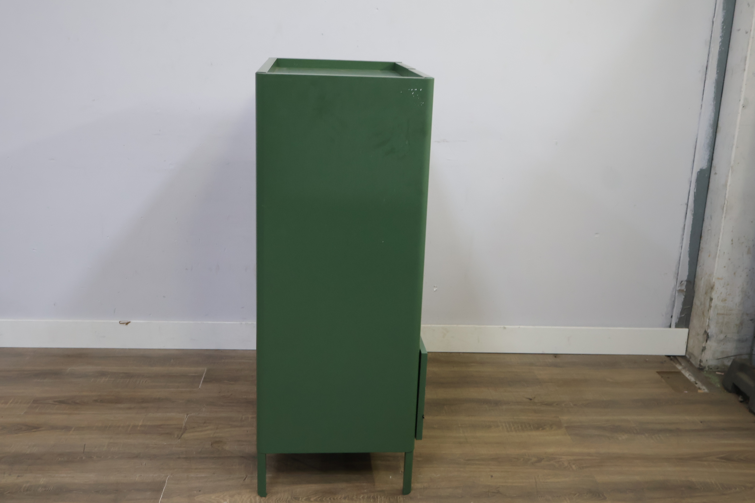 IKEA IDASEN Kast - Metaal – foto 3 – kavel bij GSD Auctions, Zoeterwoude