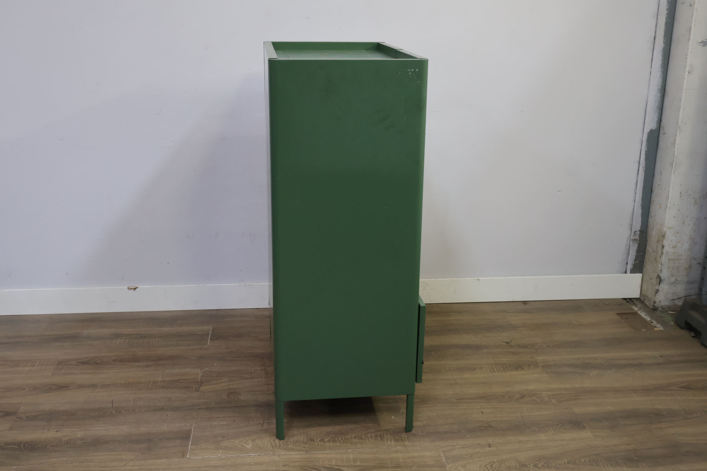 IKEA IDASEN Kast - Metaal – foto 6 – kavel bij GSD Auctions, Zoeterwoude
