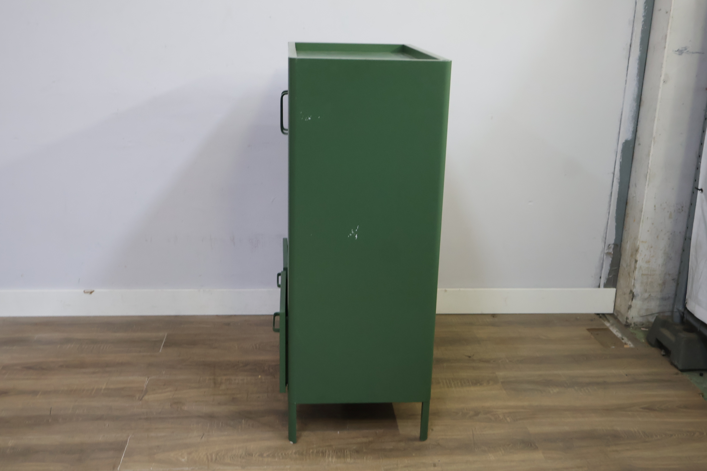 IKEA IDASEN Kast - Metaal – foto 9 – kavel bij GSD Auctions, Zoeterwoude