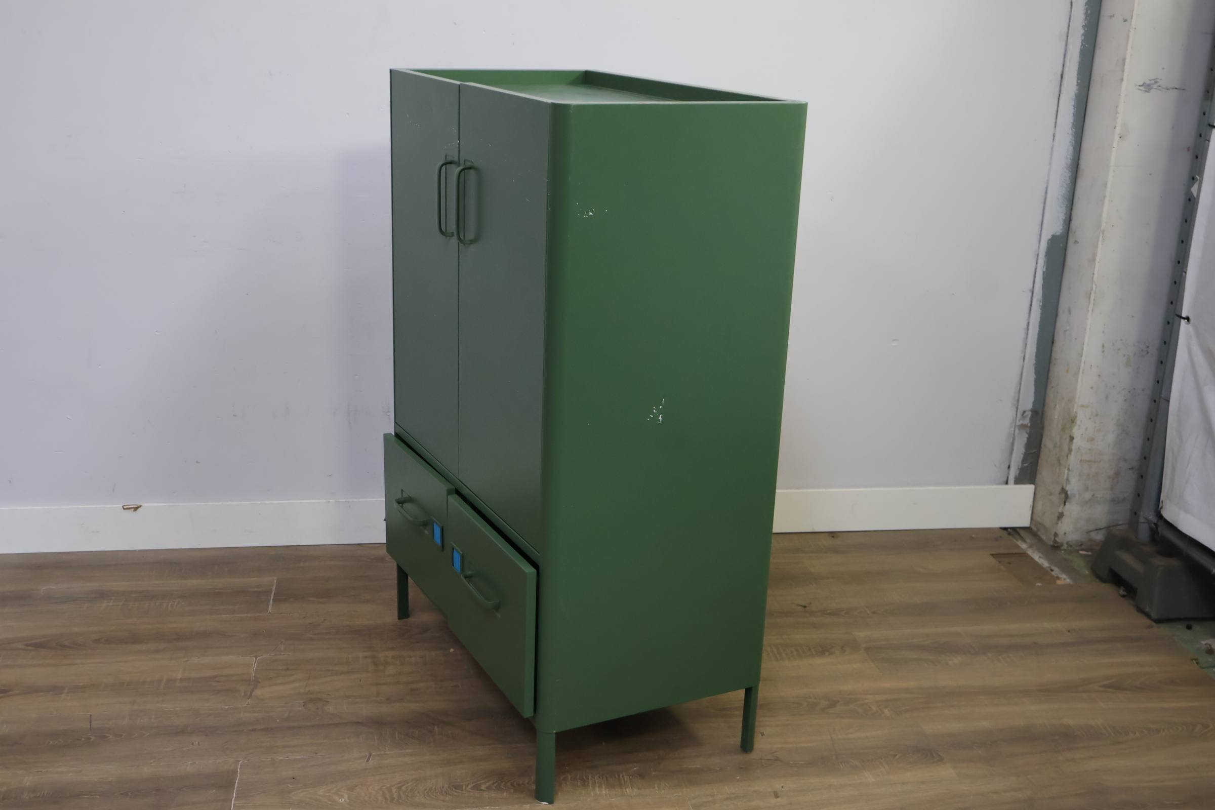 IKEA IDASEN Kast - Metaal – foto 12 – kavel bij GSD Auctions, Zoeterwoude